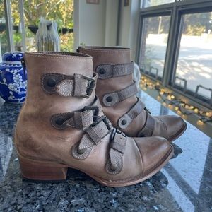 **PURCHASE PENDING UNTIL 9/8**  Freebird by Steven ‘Sloan’ boots in Taupe